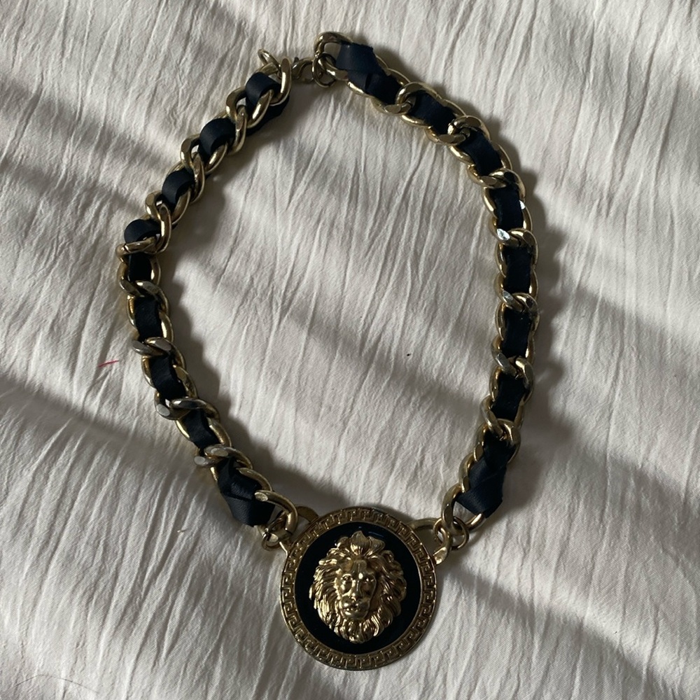 Bebe necklace
